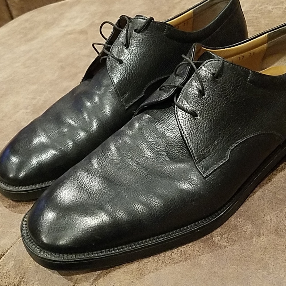 Size 12 Wide 2e Ferragamo Plain toe derby